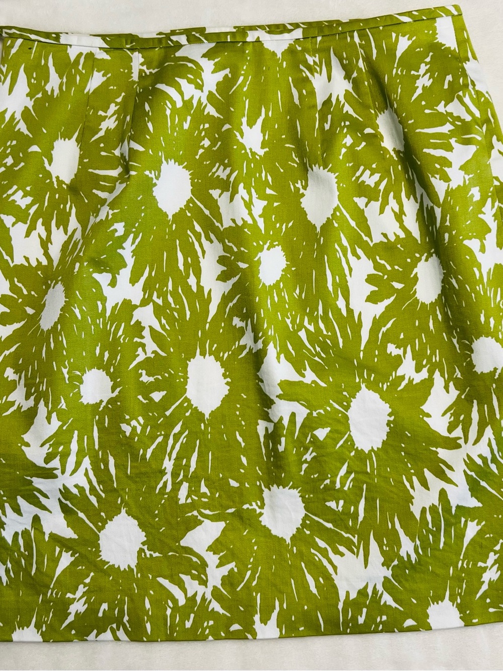 Talbots Olive Green and White Floral Waistband Skirt